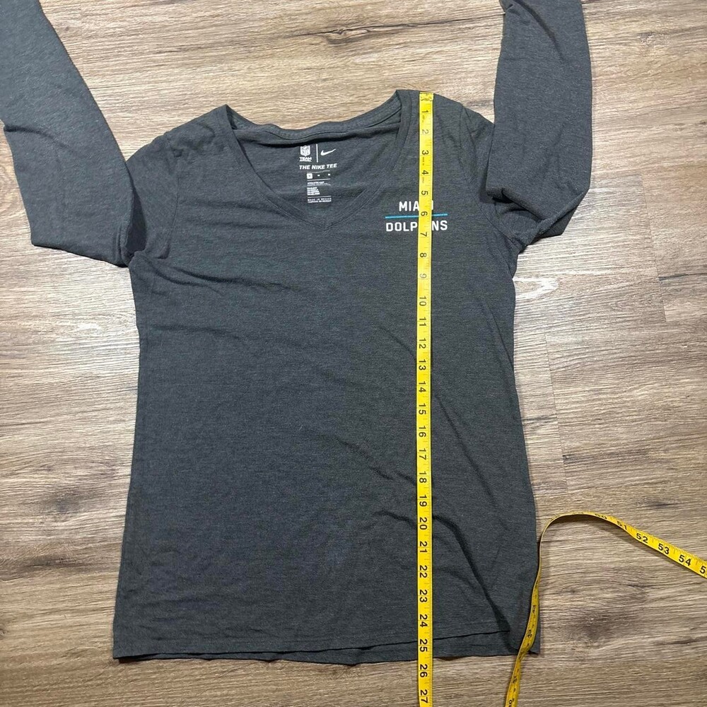Nike Women’s Grey Shirt