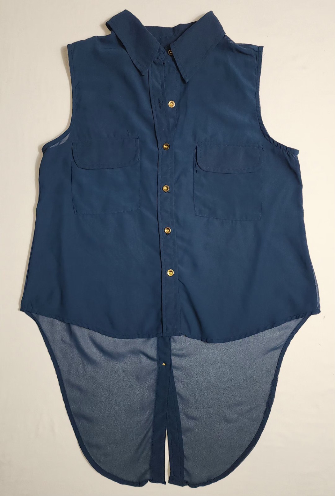 Speed Limit women’s M sleeveless button-up Navy Sheer blouse High-Low Curve Hem