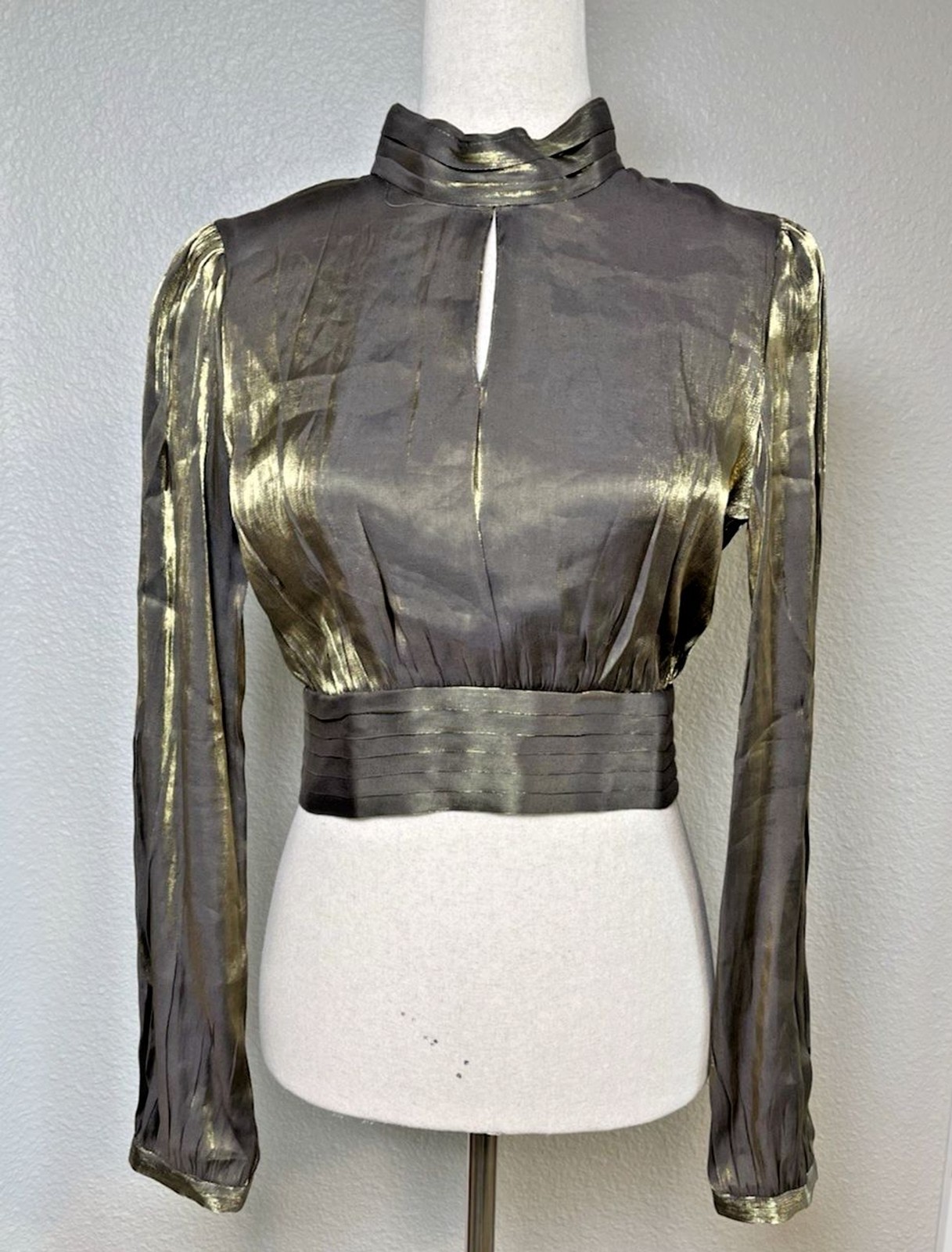 Nasty Gal NEW clubwear crop metalic long sleeve high neck blouse sz 6 glam party