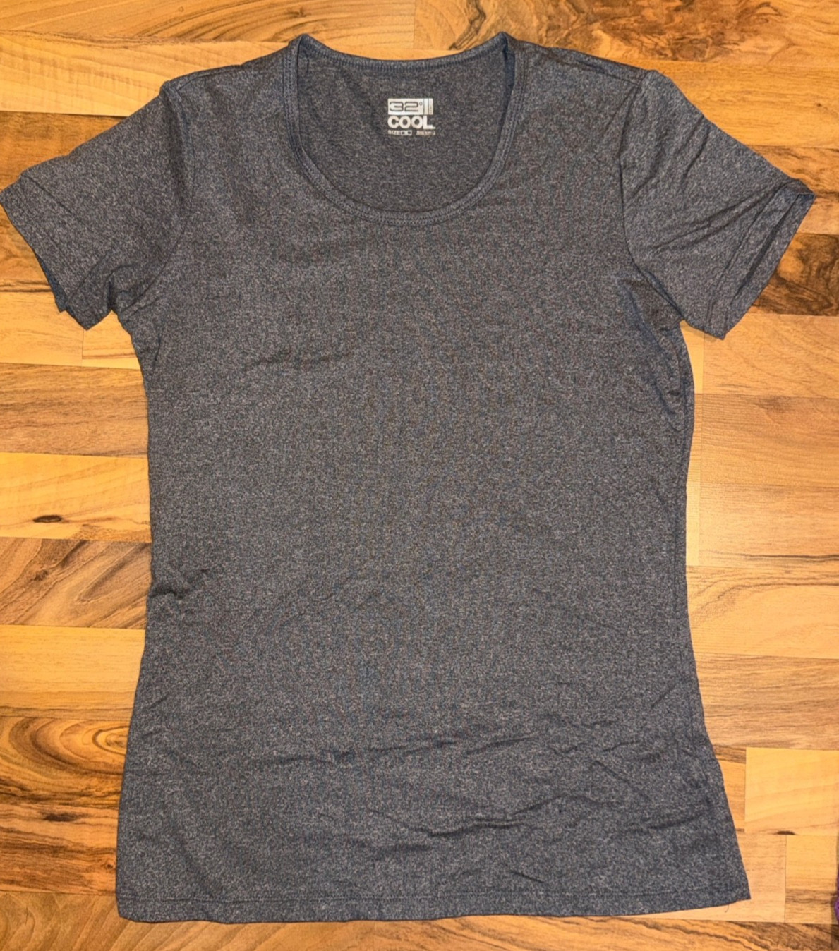 32 Degrees COOL (S M or L) Women’s Short Sleeve Scoop Neck Tee Quick Dry Stretch