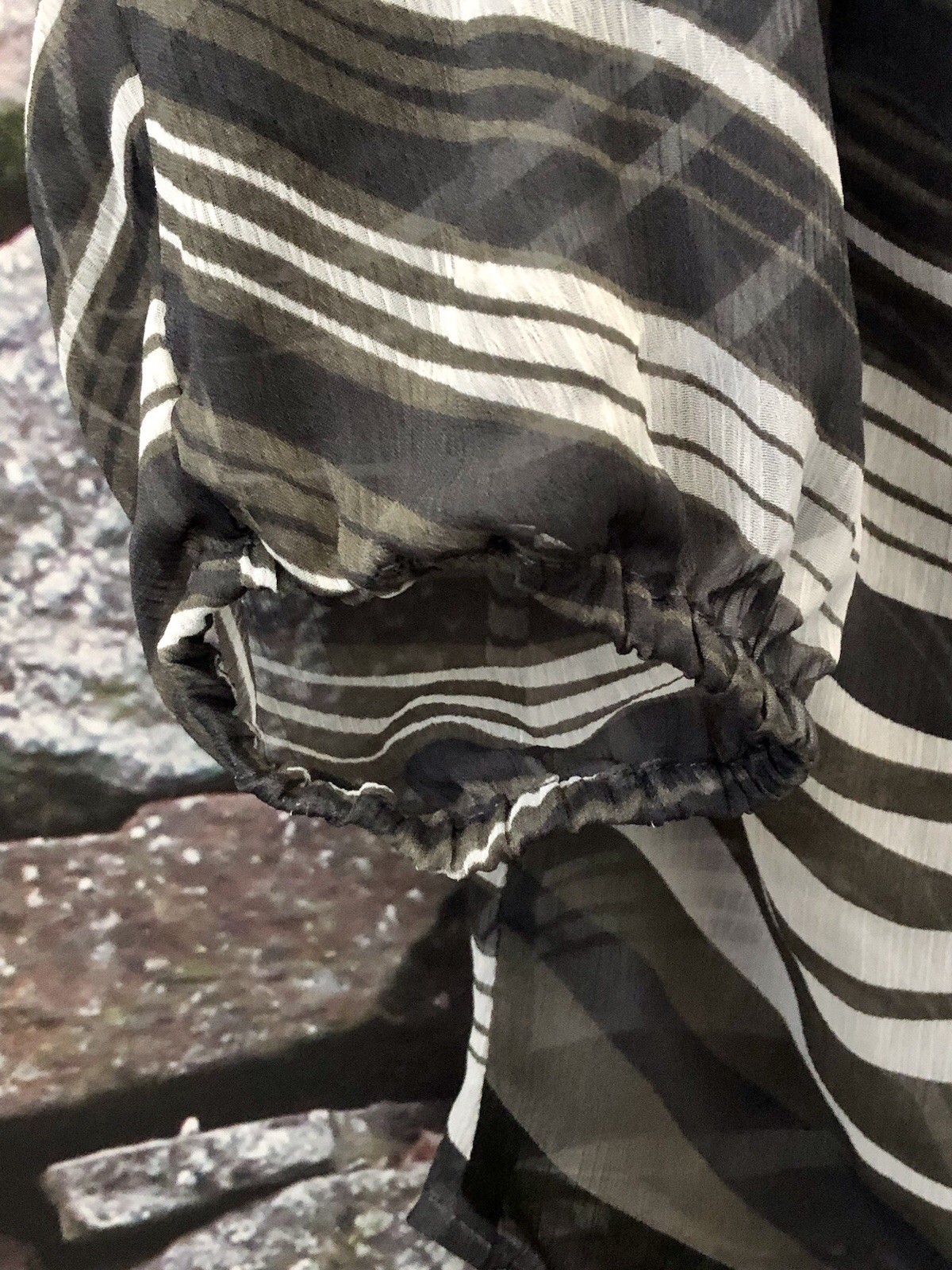 Express Black Grey Abstract Chiffon Blouse Tie Front Accent Hi Lo Sheer Size M