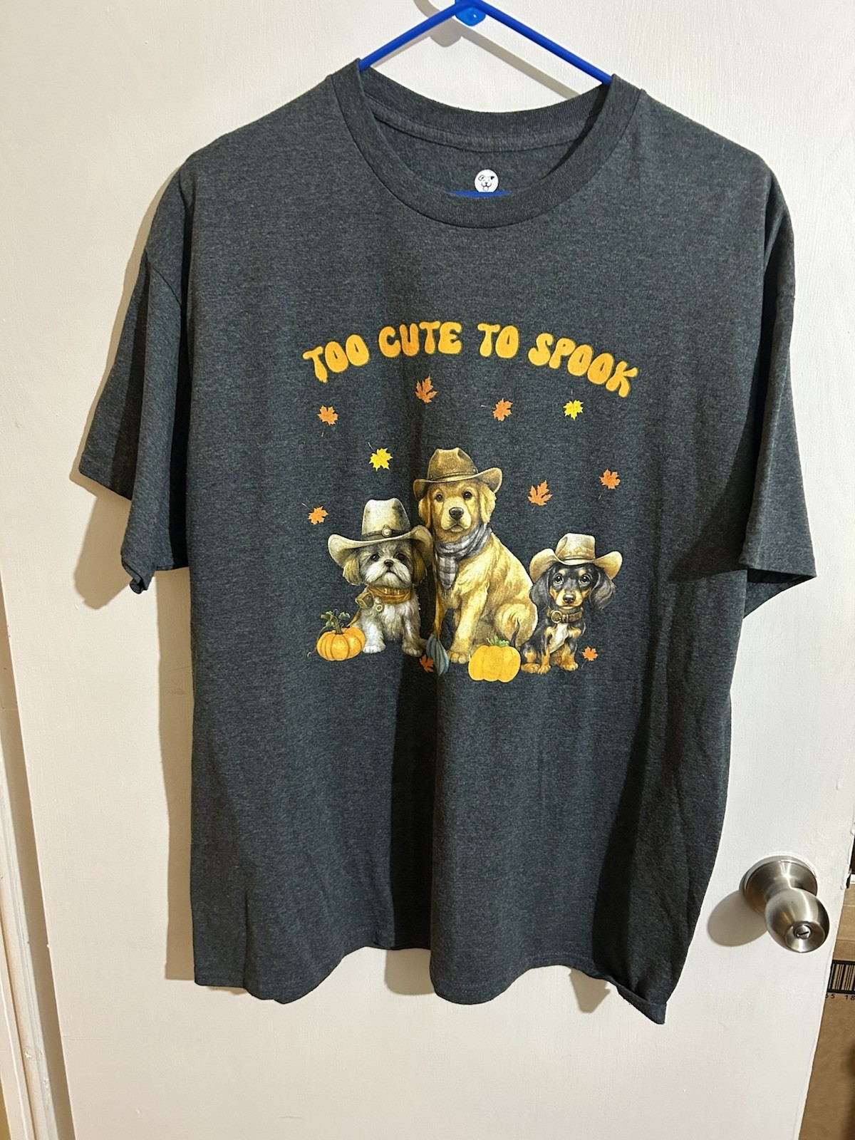 Unisex XL Heather Grey Too Cute to Spook Dog Halloween Graphic Tee