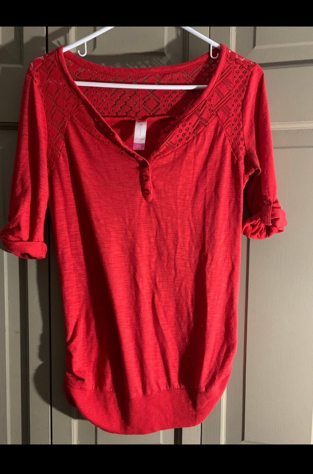 No Boundaries Red V-Neck Lace Yoke 3/4 Sleeve Knit Pullover Top Women S
