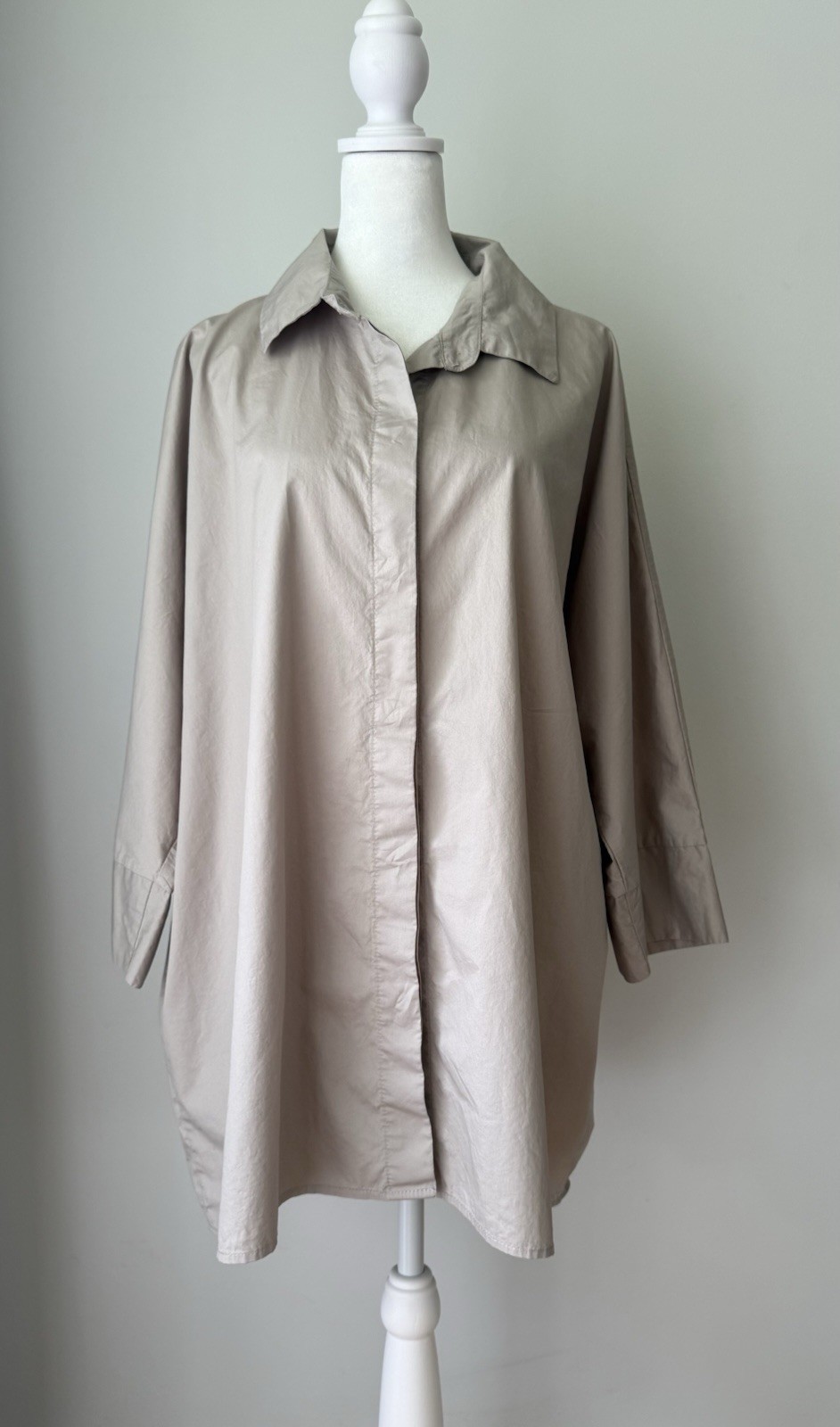 Planet by Lauren G Oversized Button Up Shirt One Size Beige 100% Cotton Made USA