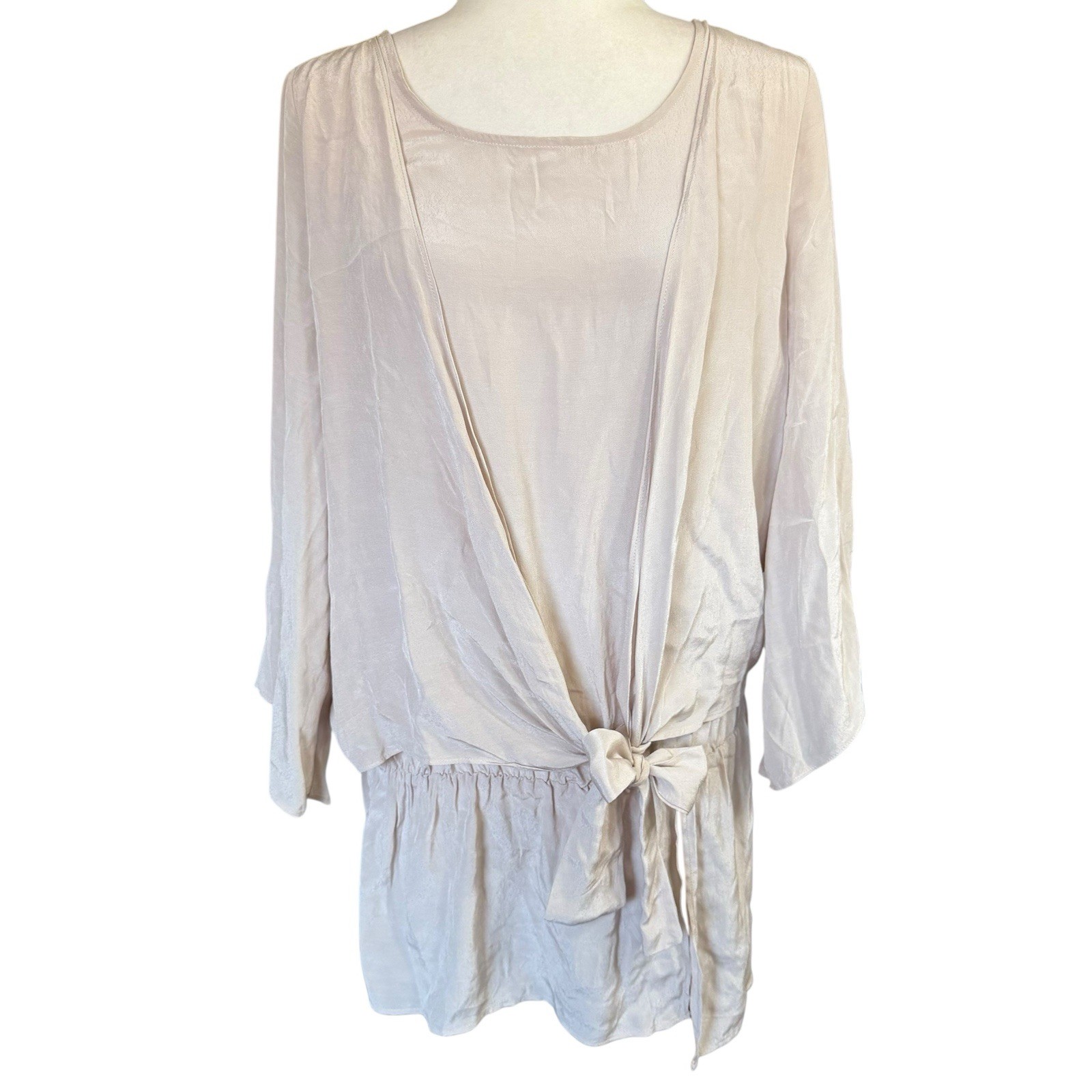 Easel Top Women’s Layered 3/4 Bell Sleeves Eggshell L Quietluxury Minimalism NWT