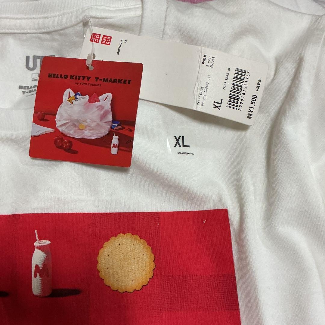 UNIQLO UT Hello Kitty T Market T shirt XL