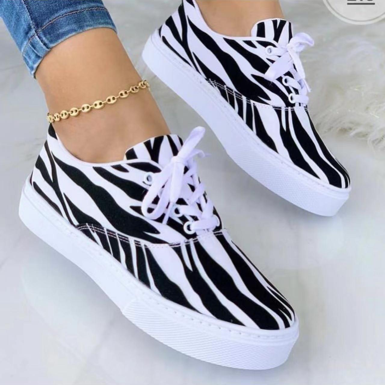 Lace-up Flats Shoes Print Canvas Fashion Walking Sneakers Women